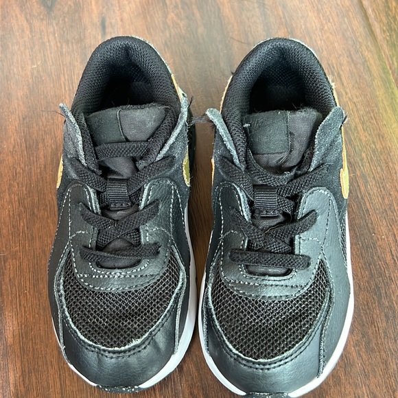Nike Airmax toddler sneakers - Picture 2 of 8